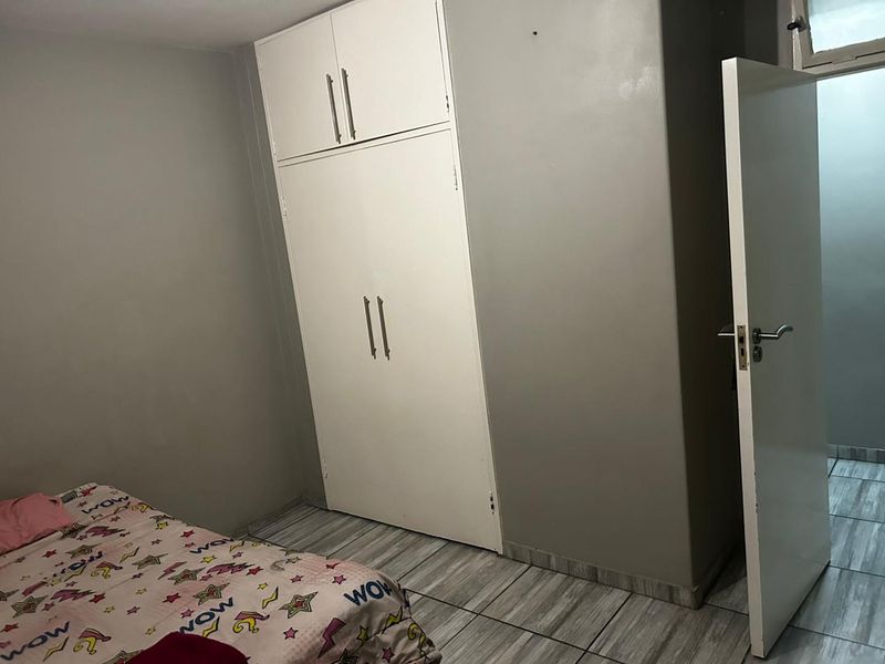 2 Bedroom apartment priced to Go - Photo 10