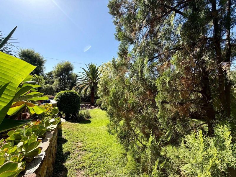 House For Sale in Windhoek West - Photo 3