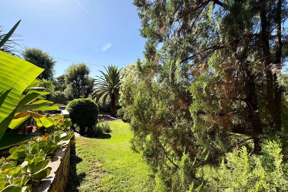 House For Sale in Windhoek West - Photo 3