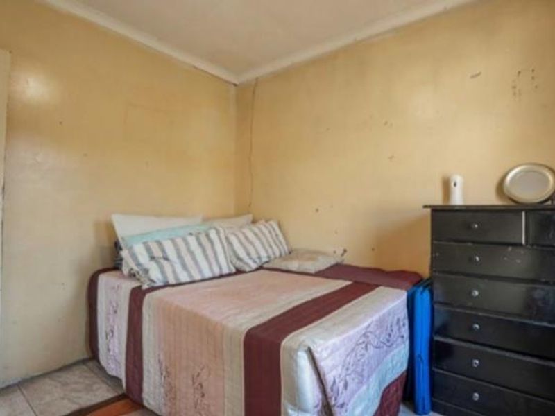 2-Bedroom Home with Unique Rondavel - Photo 9