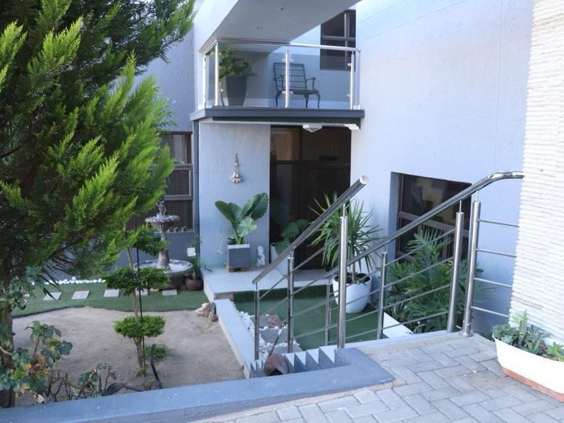 Beautiful House For Sale Auasblick - Photo 9