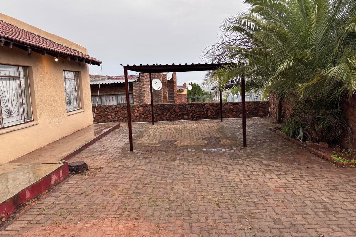 BEAUTIFUL RENTAL HOUSE - Photo 5