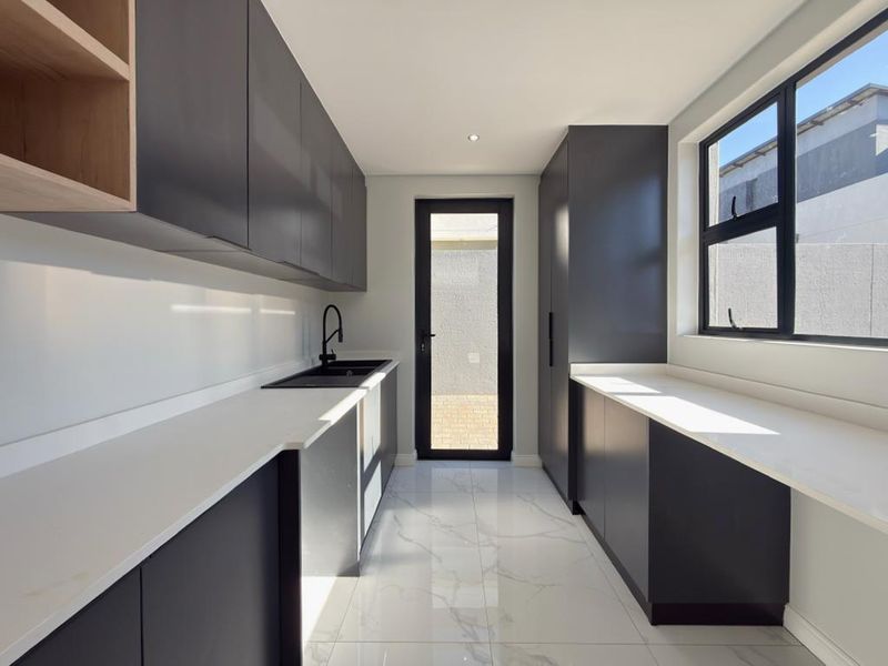 Modern Estate Living with Space to Grow and Entertain - Photo 10