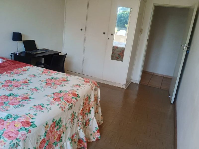 Neat 2 Bedroom Apartment for sale in Florida Lake - Photo 8