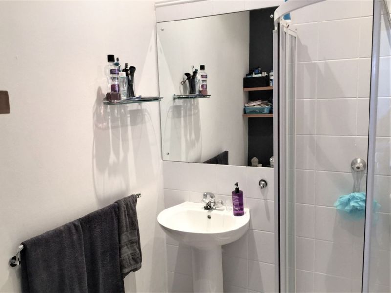 AIRBNB APARTMENT IN SEA POINT - Photo 9