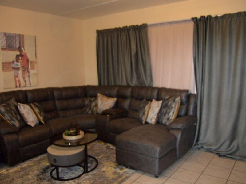Welcome to Your Best Life at Birchleigh Boulevard Estate - Photo 7