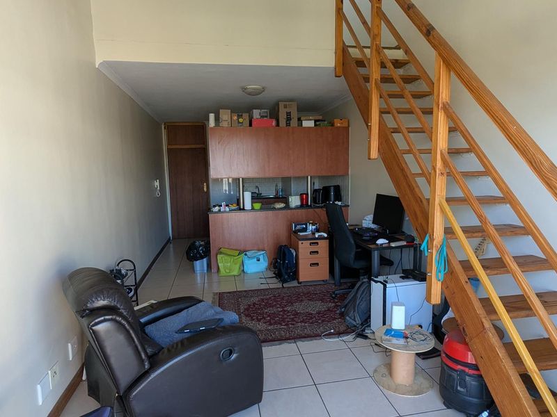 1 Bedroom Loft - Photo 3