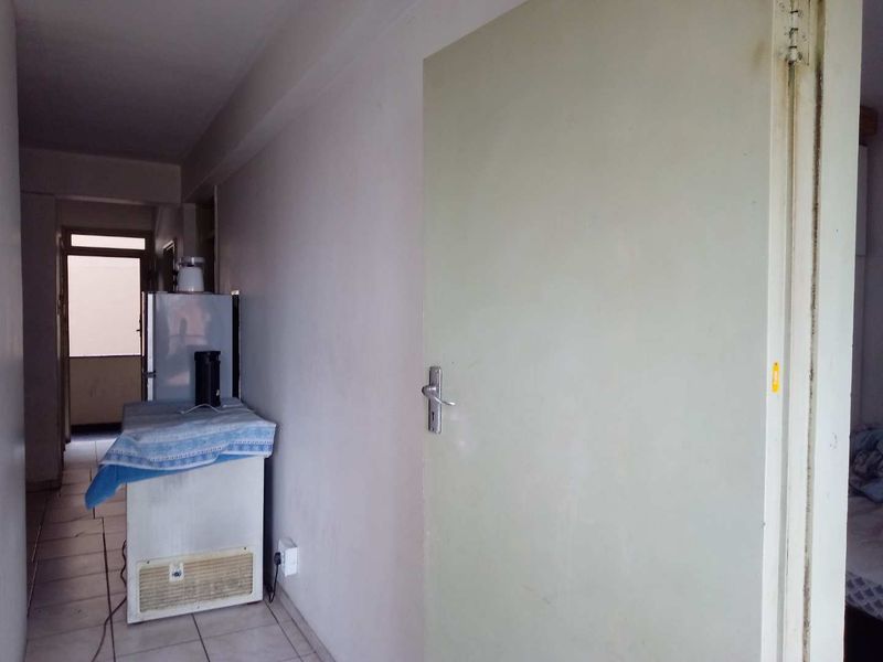 FIXER UPPER UNIT FOR SALE IN DURBAN CENTRAL! - Photo 5