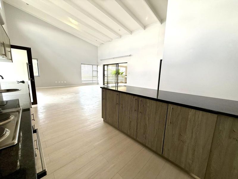 4 Bedroom House For Sale in Finkenstein Village - Photo 2