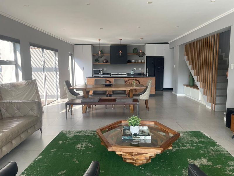 Beautiful Cluster for Sale in Palm Lakes Estate - Photo 6