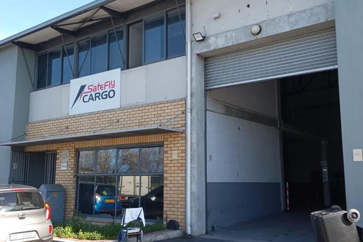 440 Secure Warehouse To Let | CTX Business Park | Airport Industria, Cape Town - Photo 2
