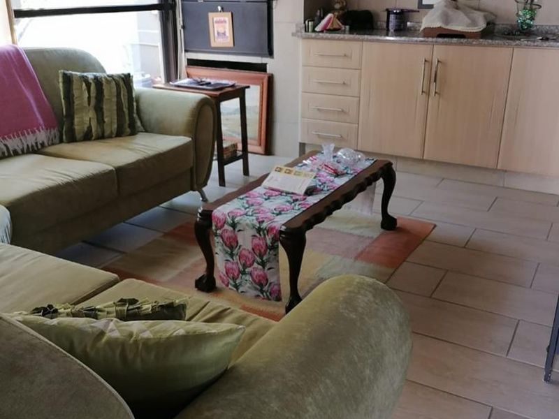 2 Bedroom Home in Retirement Village, Mookgophong - Photo 6