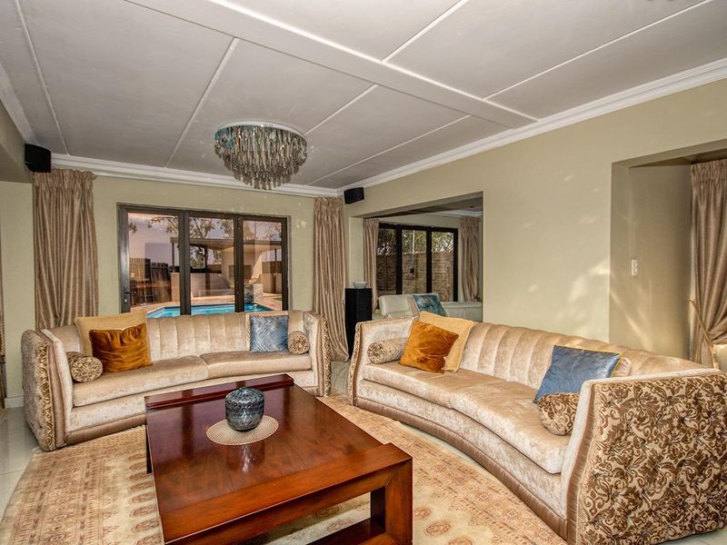 Corner double storey Meyersig Lifestyle Estate property on a big stand! - Photo 8