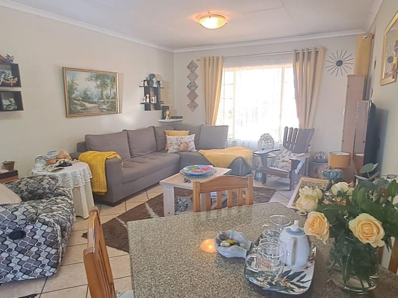 Modern Comfort Meets Secure Living in Duku Duku - Photo 9