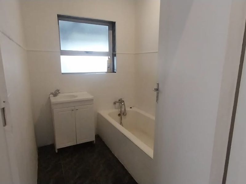 Discover Comfort & Eco-Luxury in This 3-Bedroom Gem - Photo 5