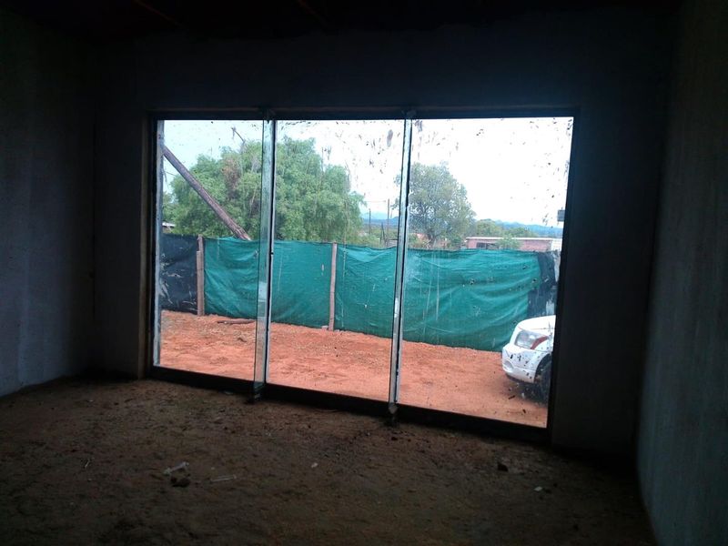 Rustic half-done property for sale. - Photo 4