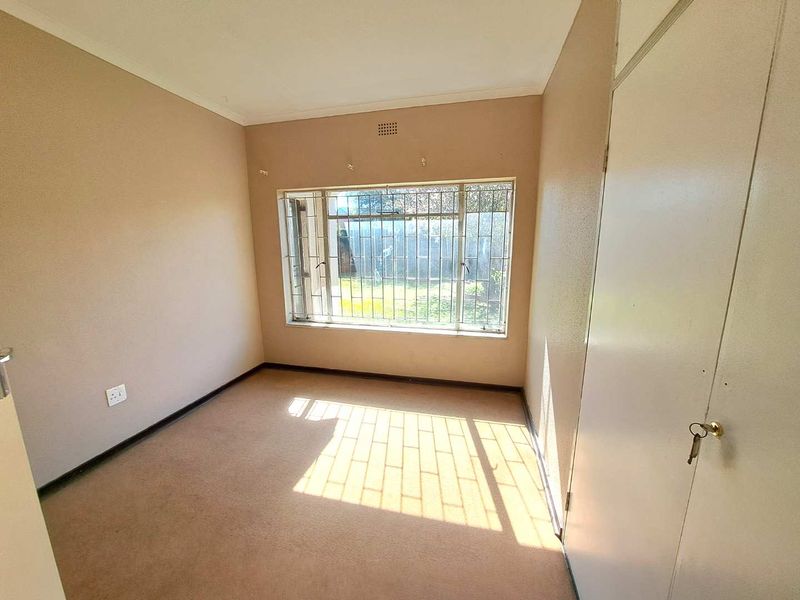 3 Bedroom Family Home with Flatlet for Sale in Witfield - Photo 9