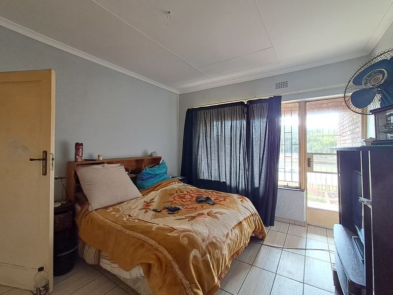 3 Bedroom Duplex Unit in Brackenhurst - Photo 8