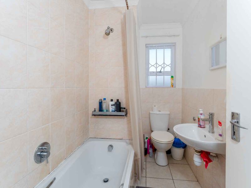 Secure Living in Vanguard - Photo 7