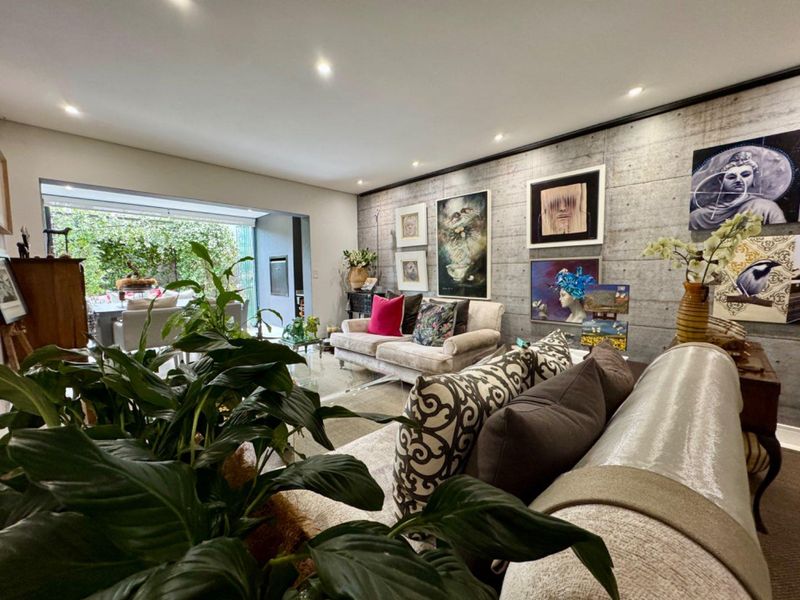 One of a Kind Two Bedroom Apartment Available in Polofields - Photo 6