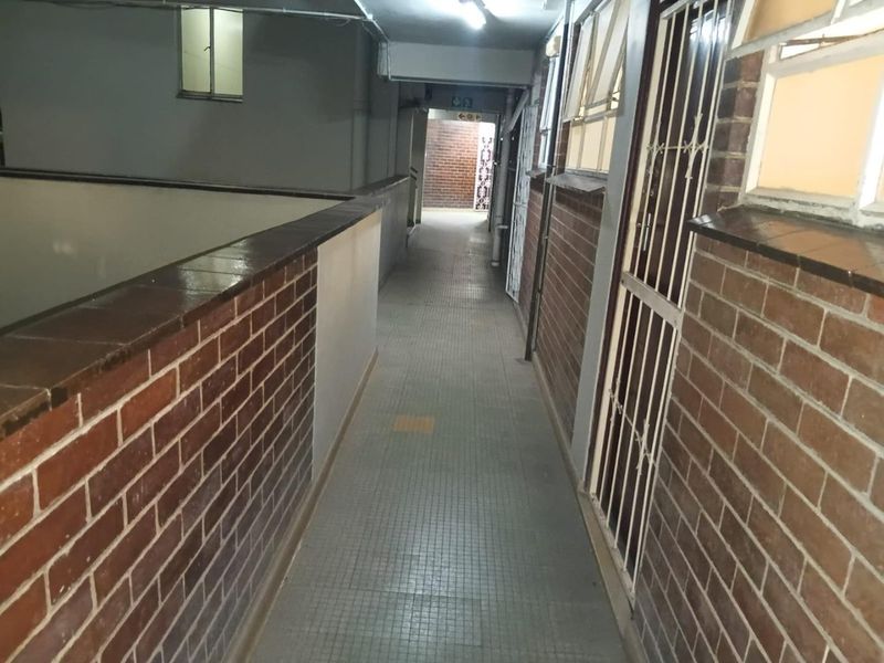 PRICE : R500 000 Apartment for Sale - Durban CBD Esplanade - Photo 6