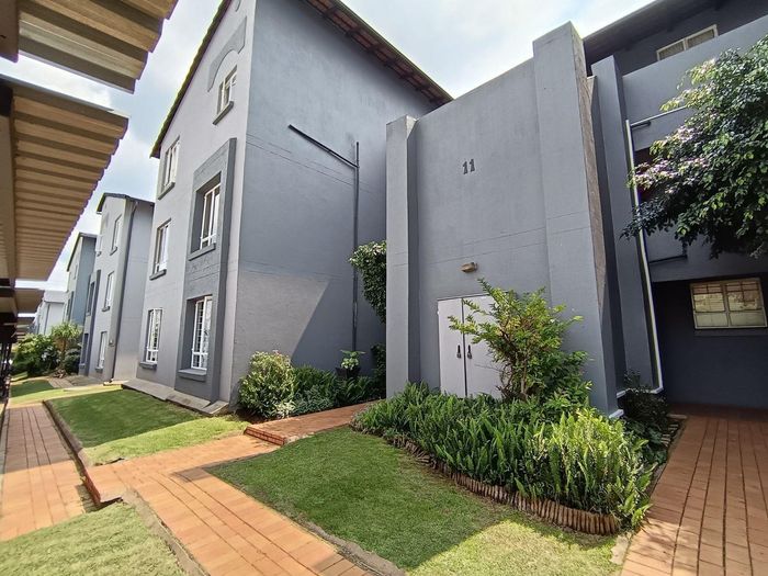 Property #2499024, Apartment For Sale in Verwoerdpark