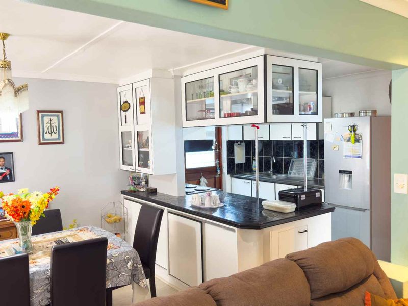 Cozy meets functionality in this stunning property! - Photo 7