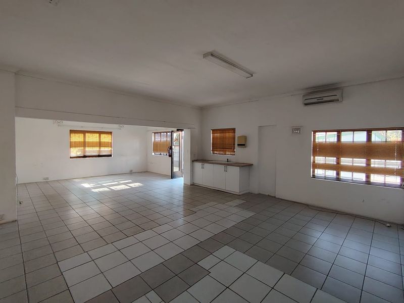 Offices to Let In  Essenwood  x4 - Photo 10