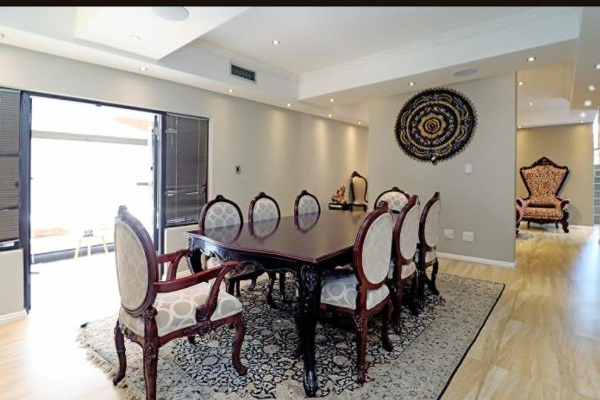 Off the grid 5 bedroom cluster with all the bells and whistles and more! - Photo 5
