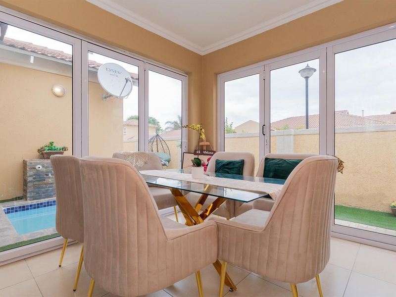 Modern, Move-In Ready 3 Bedroom Home in a Secure Estate in Pomona - Photo 8