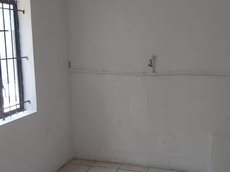 Prime warehouse/manufacturing facility to let in Sidwell - Photo 5