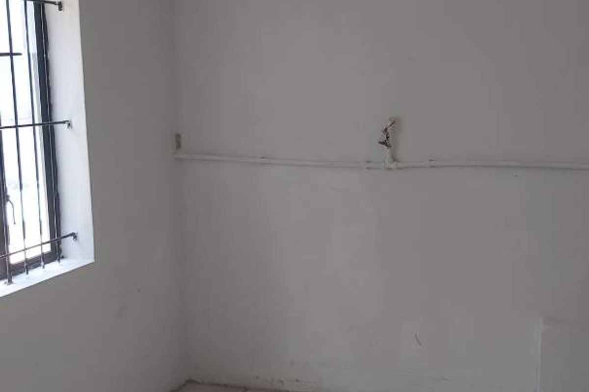 Prime warehouse/manufacturing facility to let in Sidwell - Photo 5