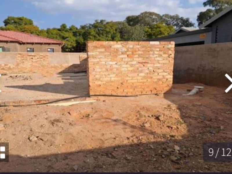 Customize your partially built 2 bedroom, 1 bathroom, open plan kitchen and dining, 1 garage and 1 carpot. - Photo 8