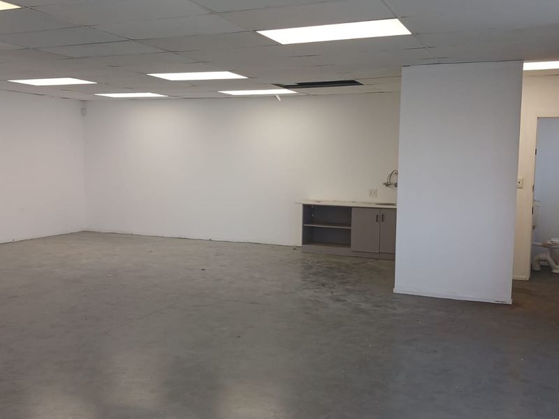 To Let | Versatile Commercial Unit | Kirstenhof - Photo 6