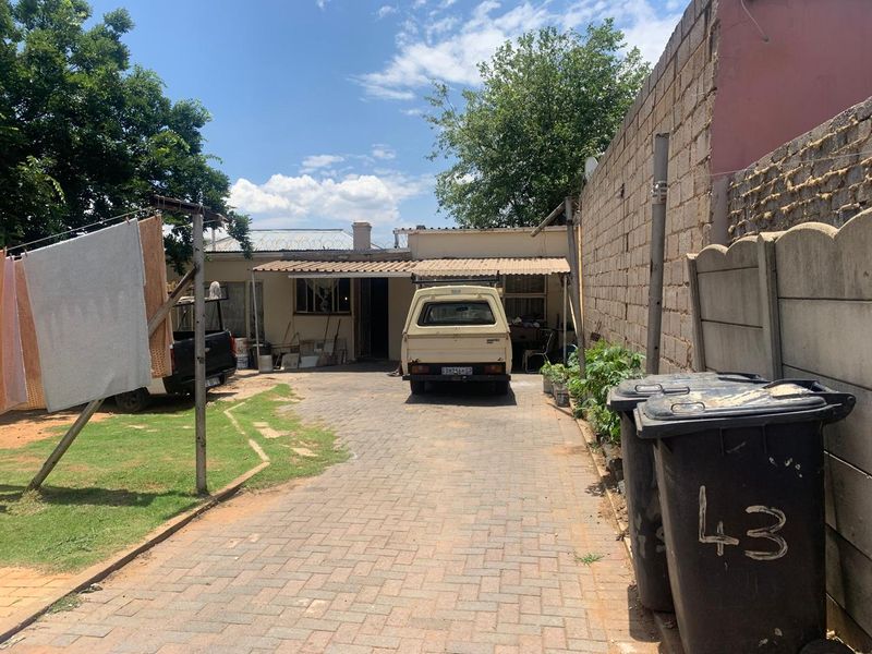 5 bedroom house for sale in Haddon johannesburg with R32 000 rental income PM - Photo 3