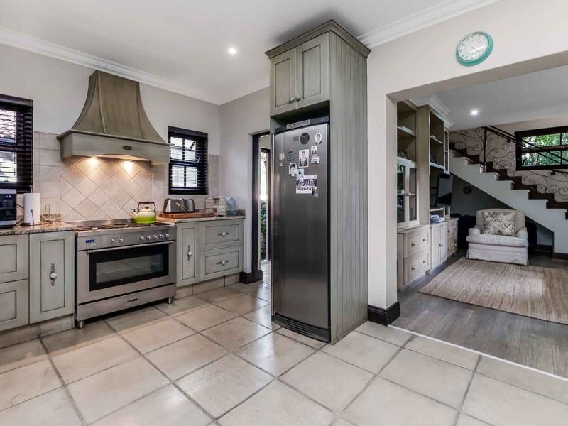 5 BEDROOM FAMILY HOME FOR SALE IN DAINFERN VALLEY SECURE ESTATE - Photo 10