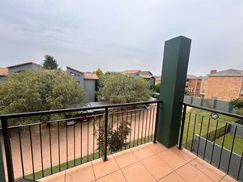 Elegant Apartment To Let in Honey Grove - Photo 4