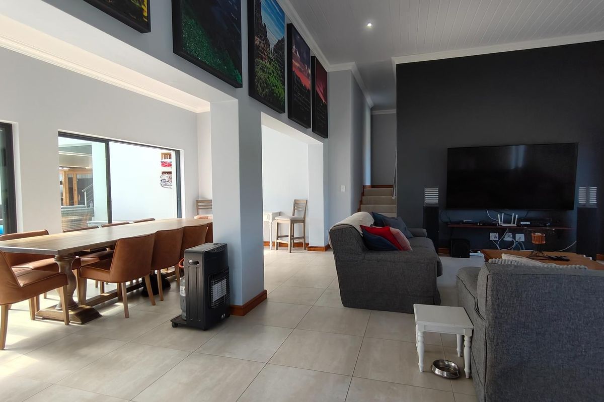 Architectural Marvel in Wildlife Development on the Garden Route - Photo 2