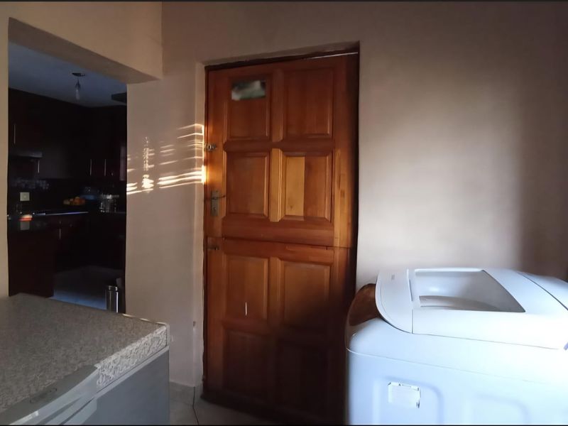 3 Bedroom House for Sale in Ninapark - Photo 8