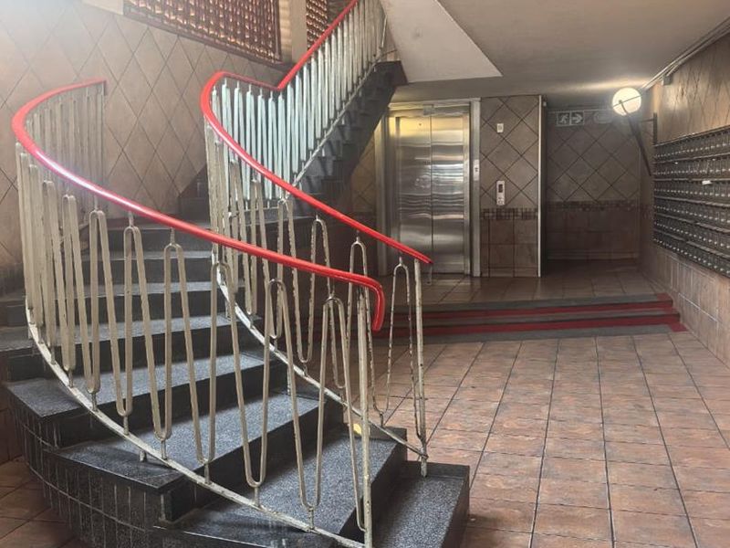 1 bedroom flat for sale in Sunnyside - Photo 2