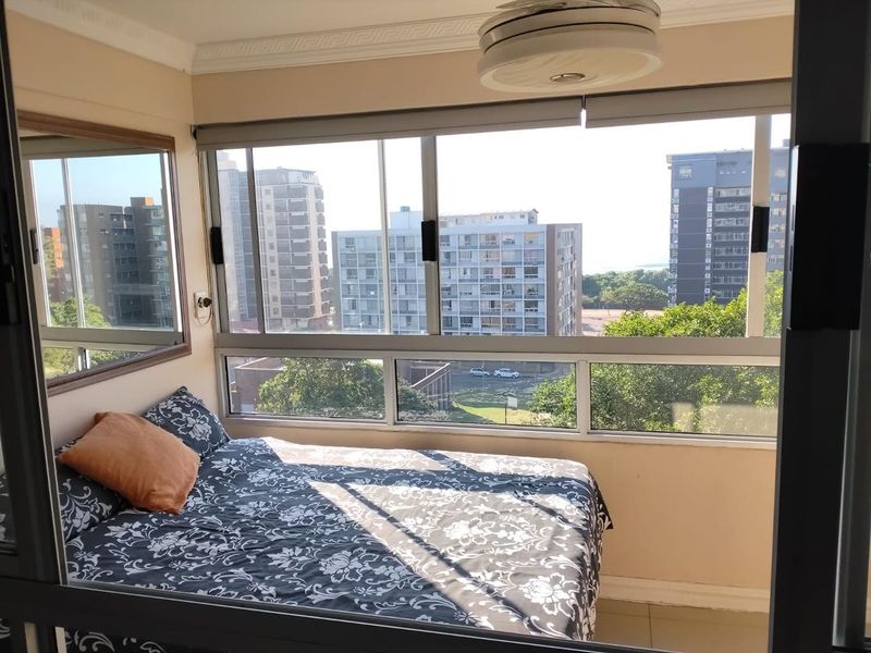 A comfortable and stylish apartment, with beautiful views. - Photo 6