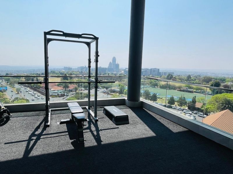 3 Bed Unfurnished Apartment in Illovo - Photo 8