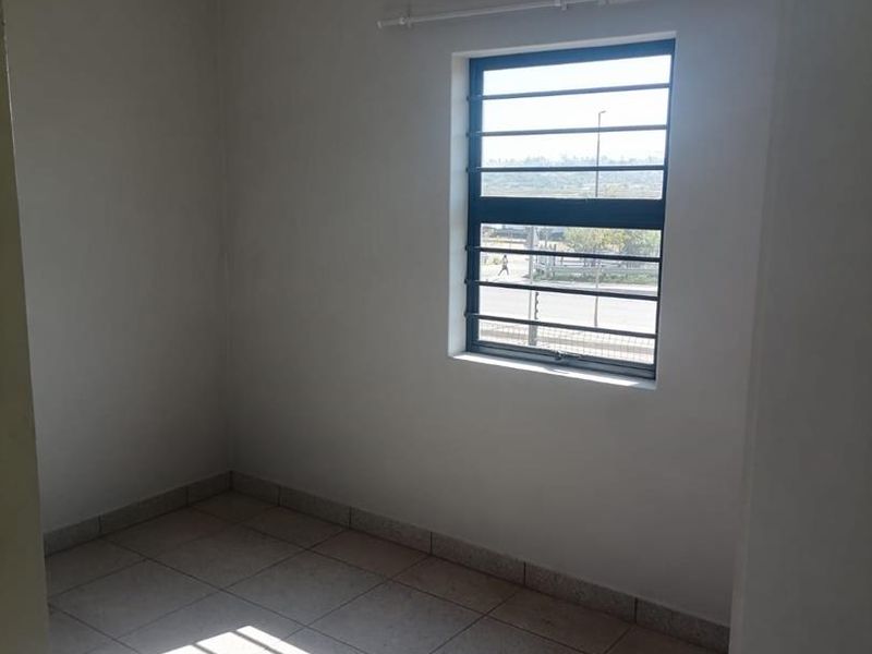 Eagles@Riverside R 560 000 - Neat 2 bed , 1 bath apartment - Photo 10