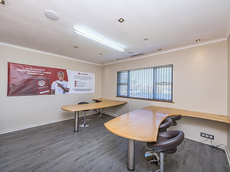 Office Space To Let in Tijgerhof - Photo 10