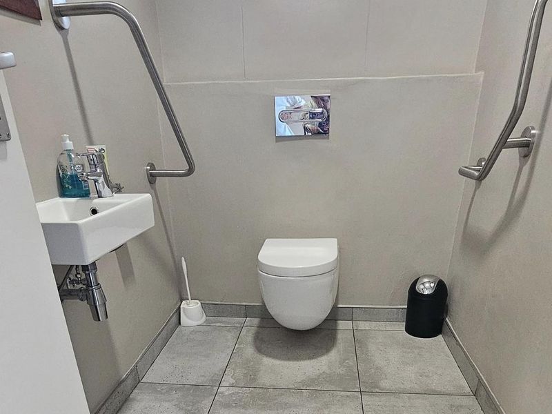 Office for Sale  in Klein Windheok - Photo 6