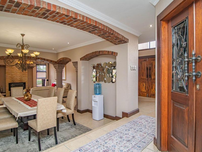 Experience Refined Living in the Monte Cristo Estate! - Photo 8