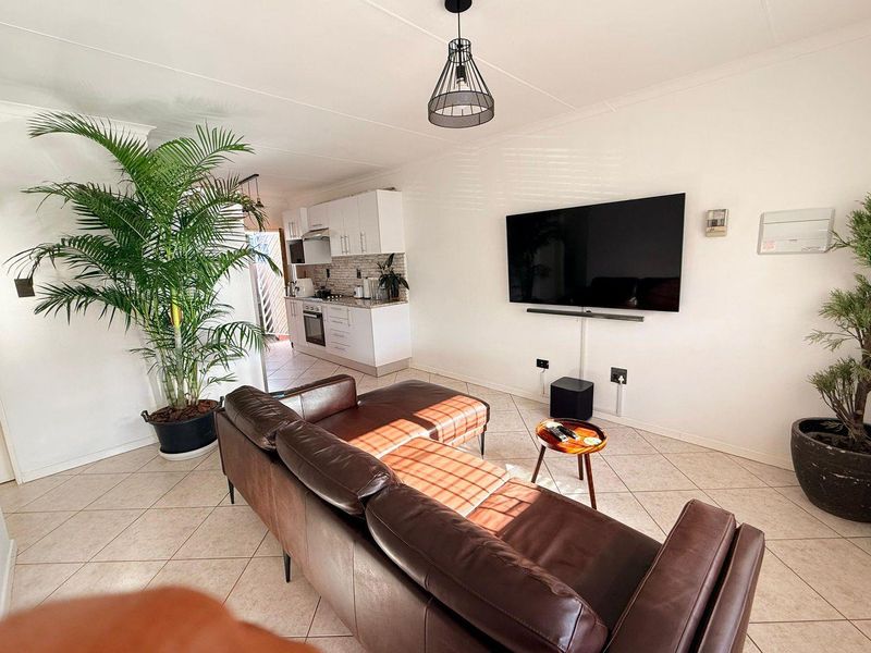 2 BEDROOM APARTMENT FOR SALE - HOCHLAND PARK - Photo 5