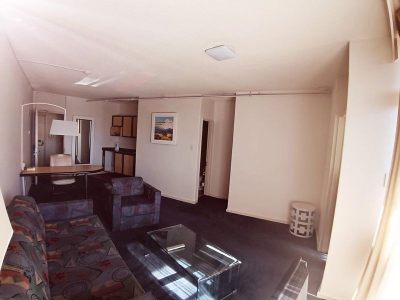 The Parktonian all suite 1 bedroom unit - Photo 4