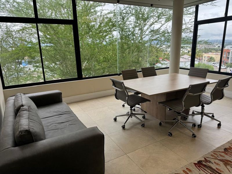 AGRADE OFFICES TO LET - Photo 4