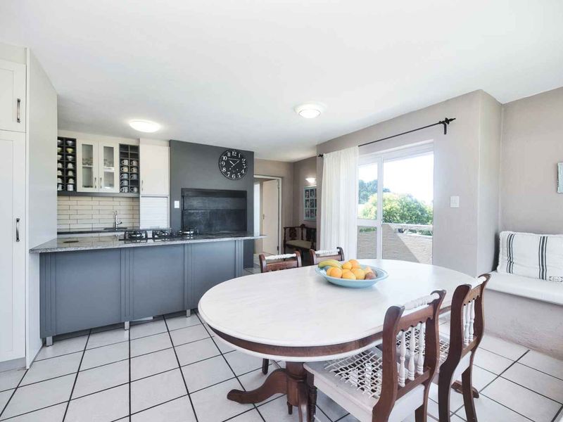 LARGE RESIDENTIAL HOME FOR SALE - Photo 10